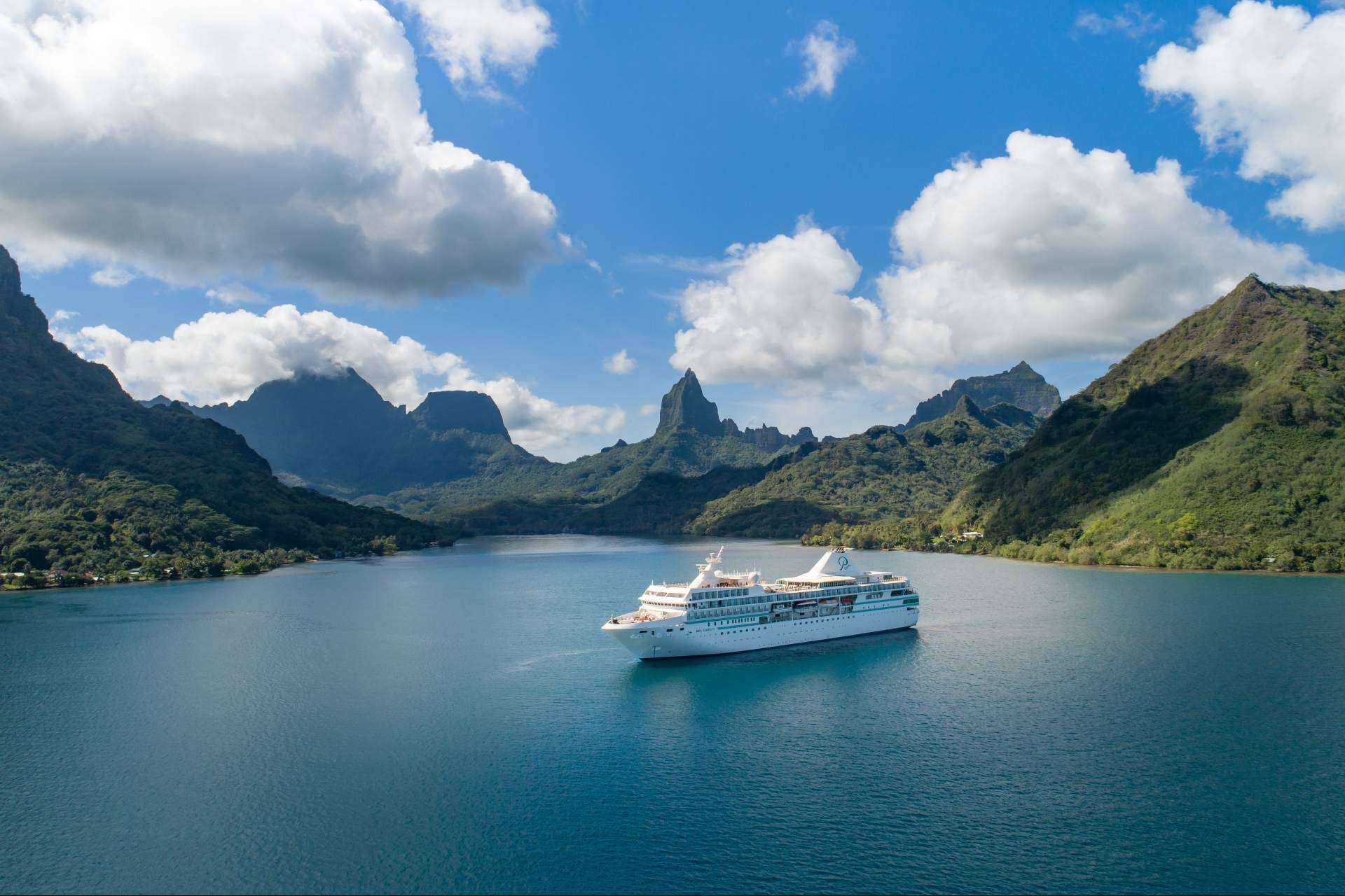 Paul Gauguin Cruises anuncia nuevos viajes para 2025 por Oceanía, Indonesia y Melanesia