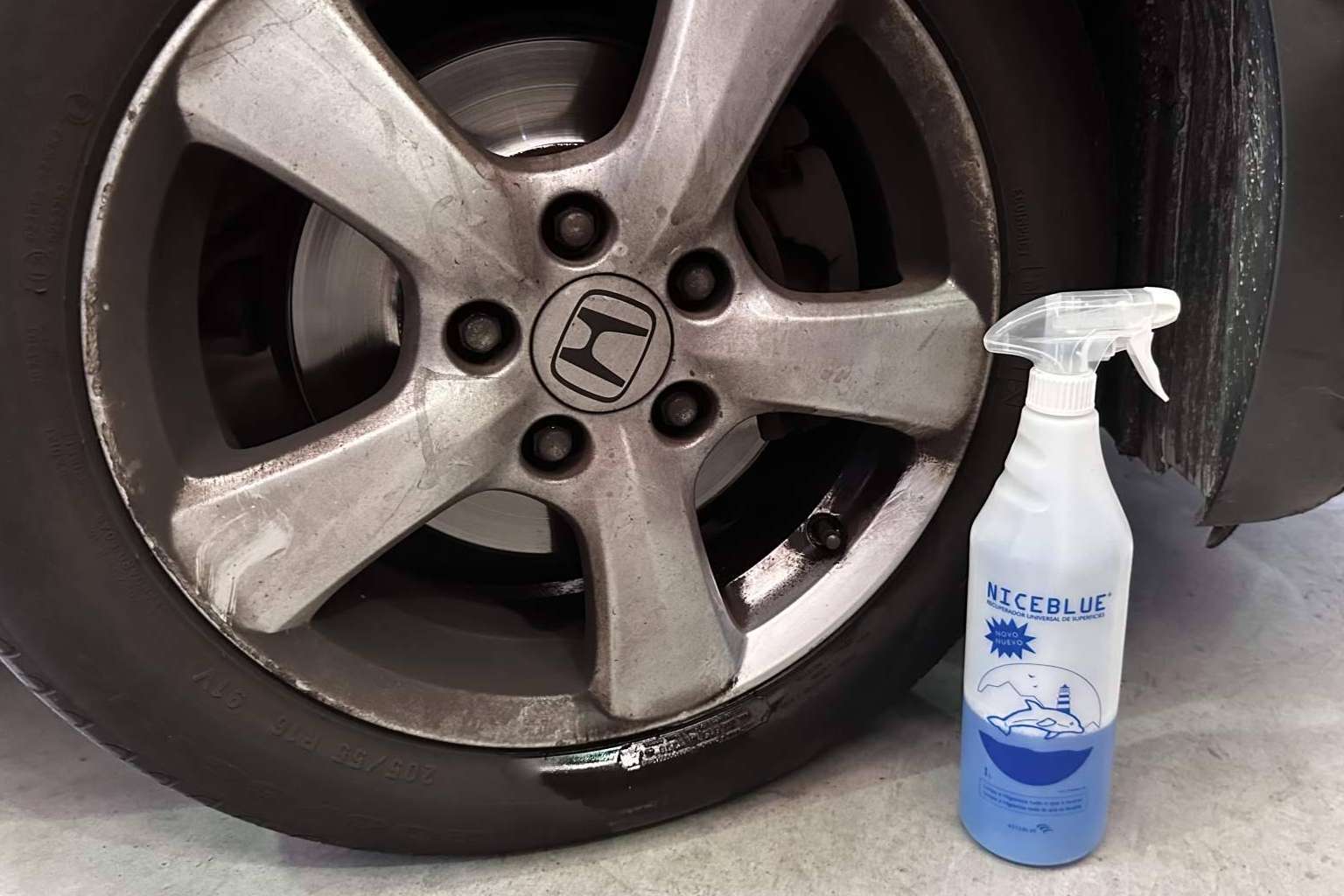 Limpiar, higienizar y quitar manchas con el recuperador de superficies NICEBLUE