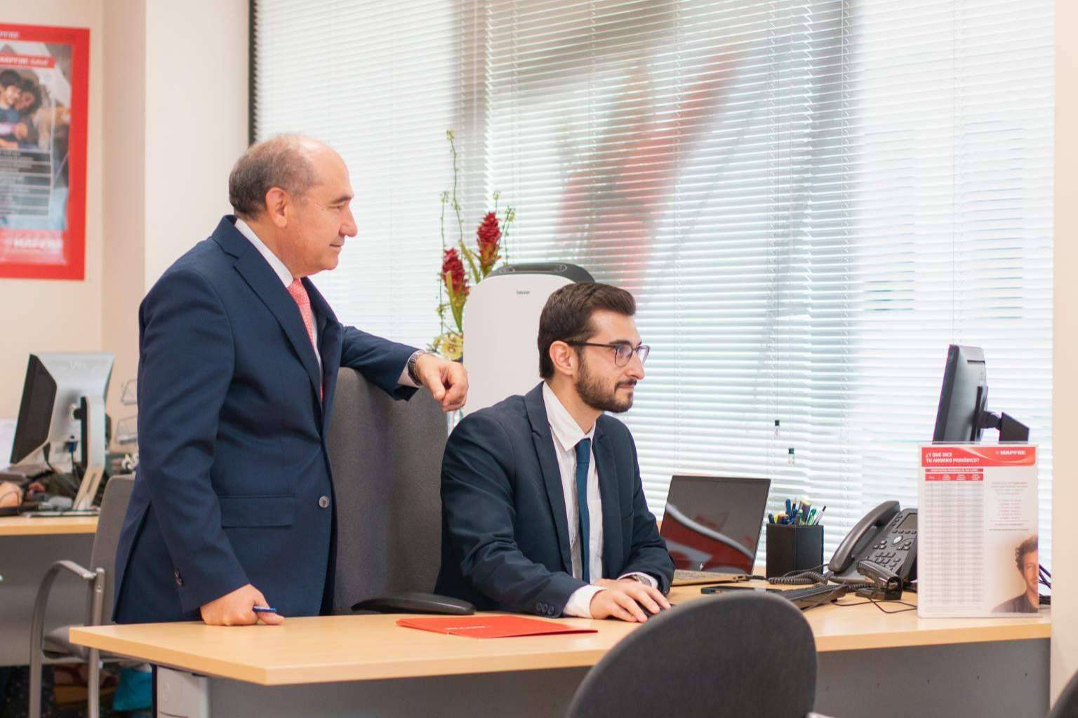 Las ventajas de contratar seguros de salud para familias, con Quiles y Carvajal