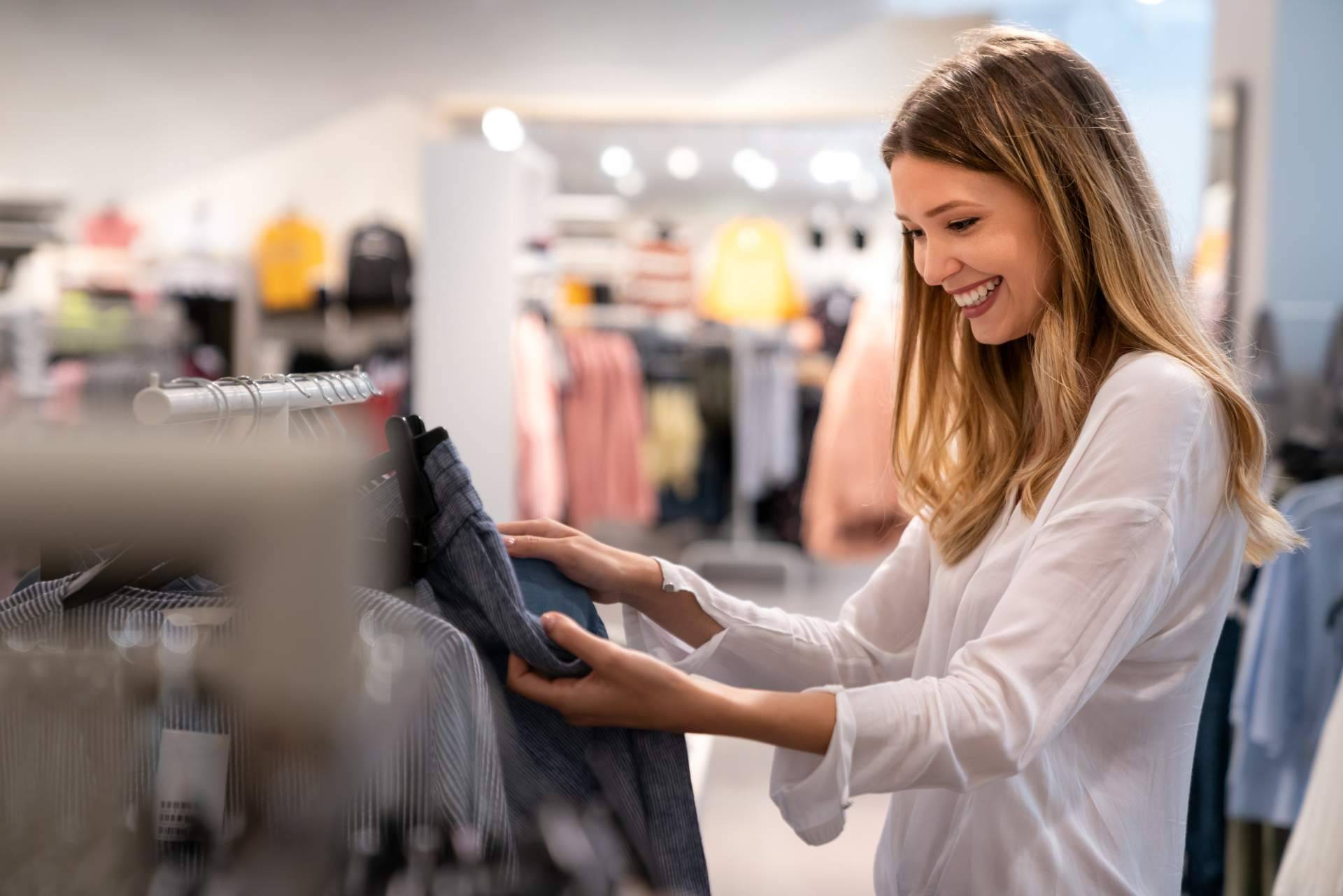 En la tienda Inara se puede encontrar ropa y complementos para mujer