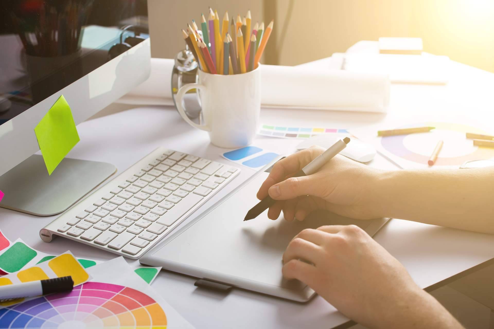 Beneficios de estudiar diseño gráfico y marketing digital