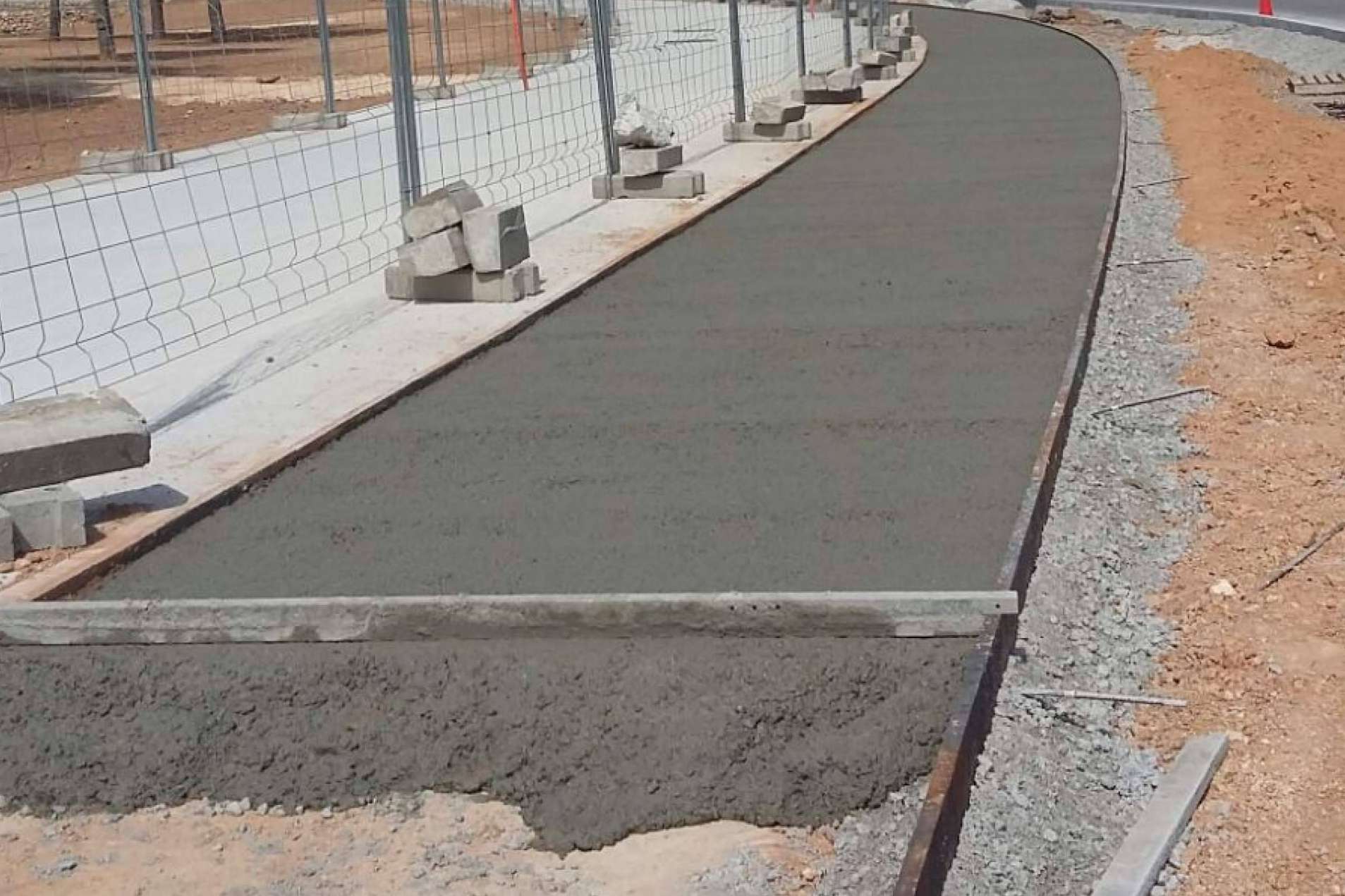 Hormigón con microfibras de vidrio AR para la construcción de las bicisendas