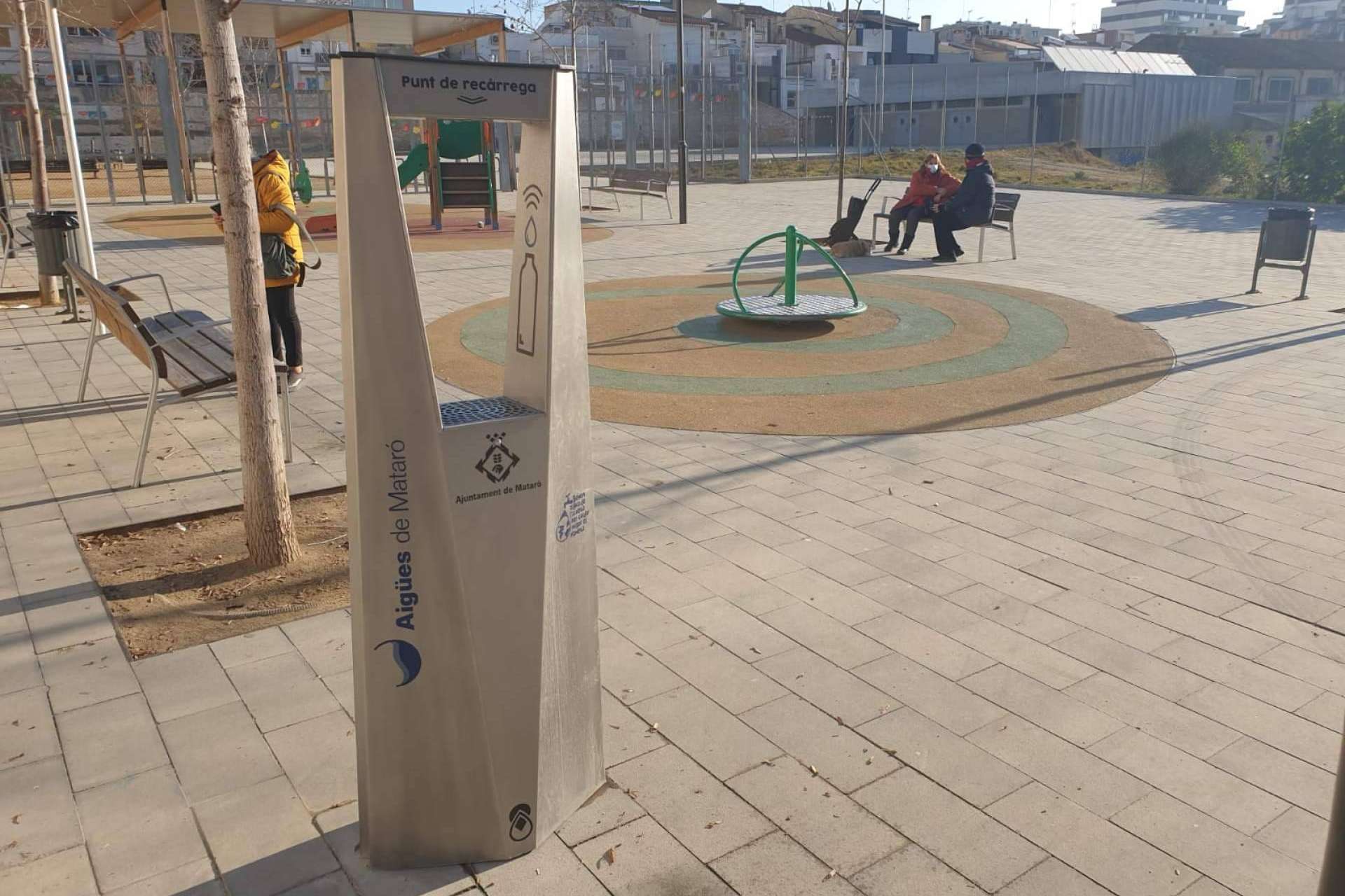Instalación de dispensadores Jibu H2O en ayuntamientos y espacios públicos