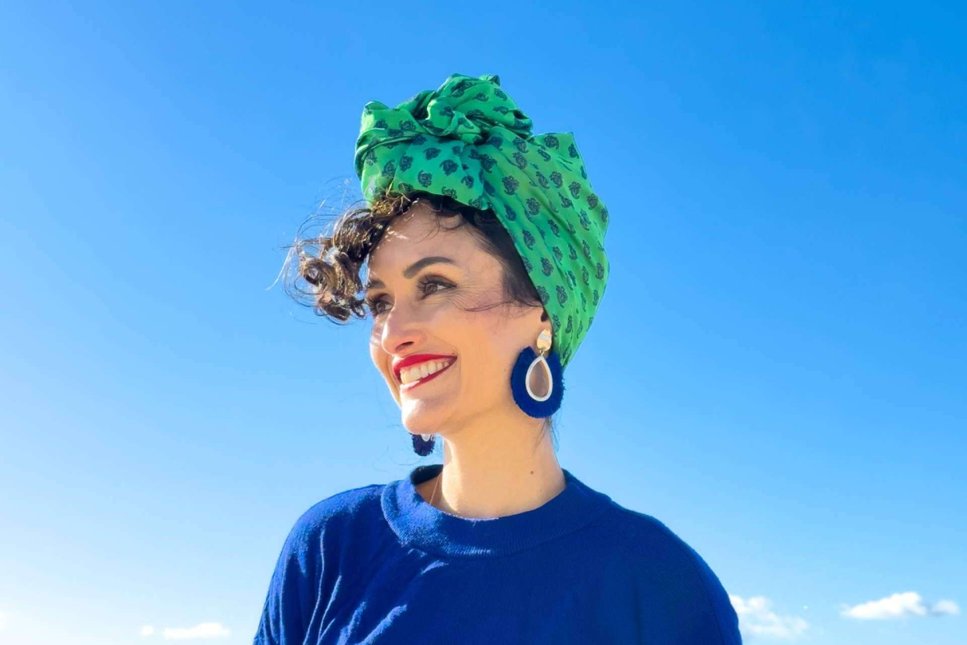 La CEO de la marca de moda Rollup Couture, Paula Bemart, concede una entrevista