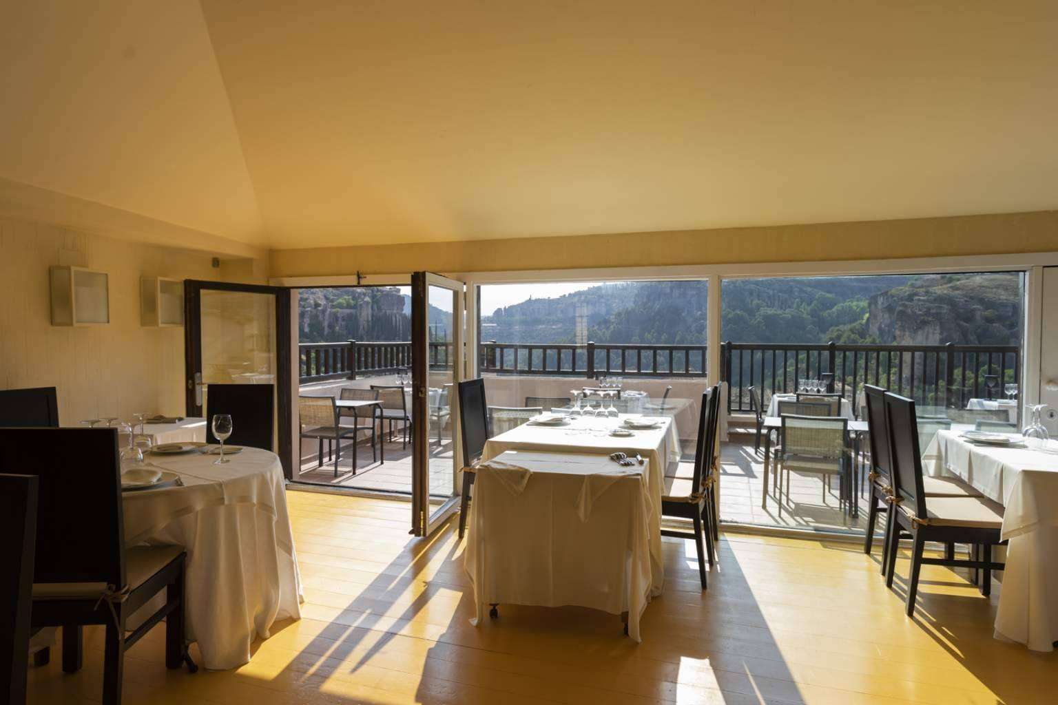 Celebrar comidas para eventos y celebraciones en Cuenca