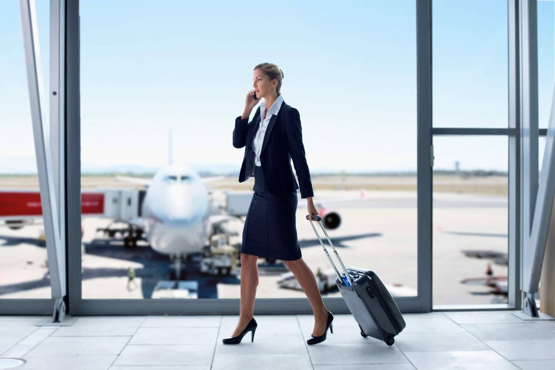 Apárcalo Alicante ayuda a aparcar de forma segura en el aeropuerto de Alicante