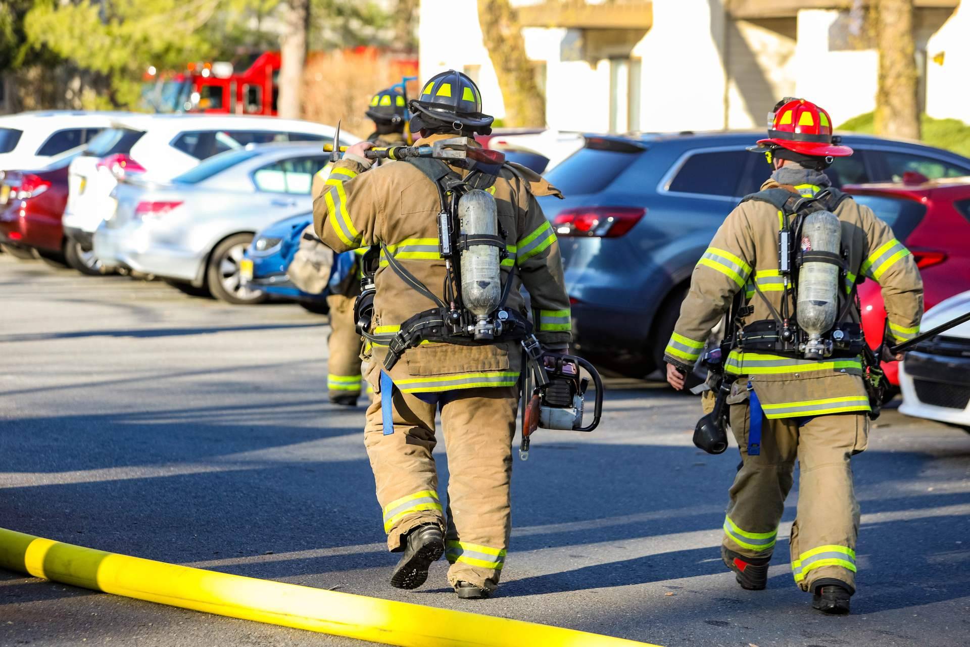 Las pruebas físicas que deben superar los opositores a bombero