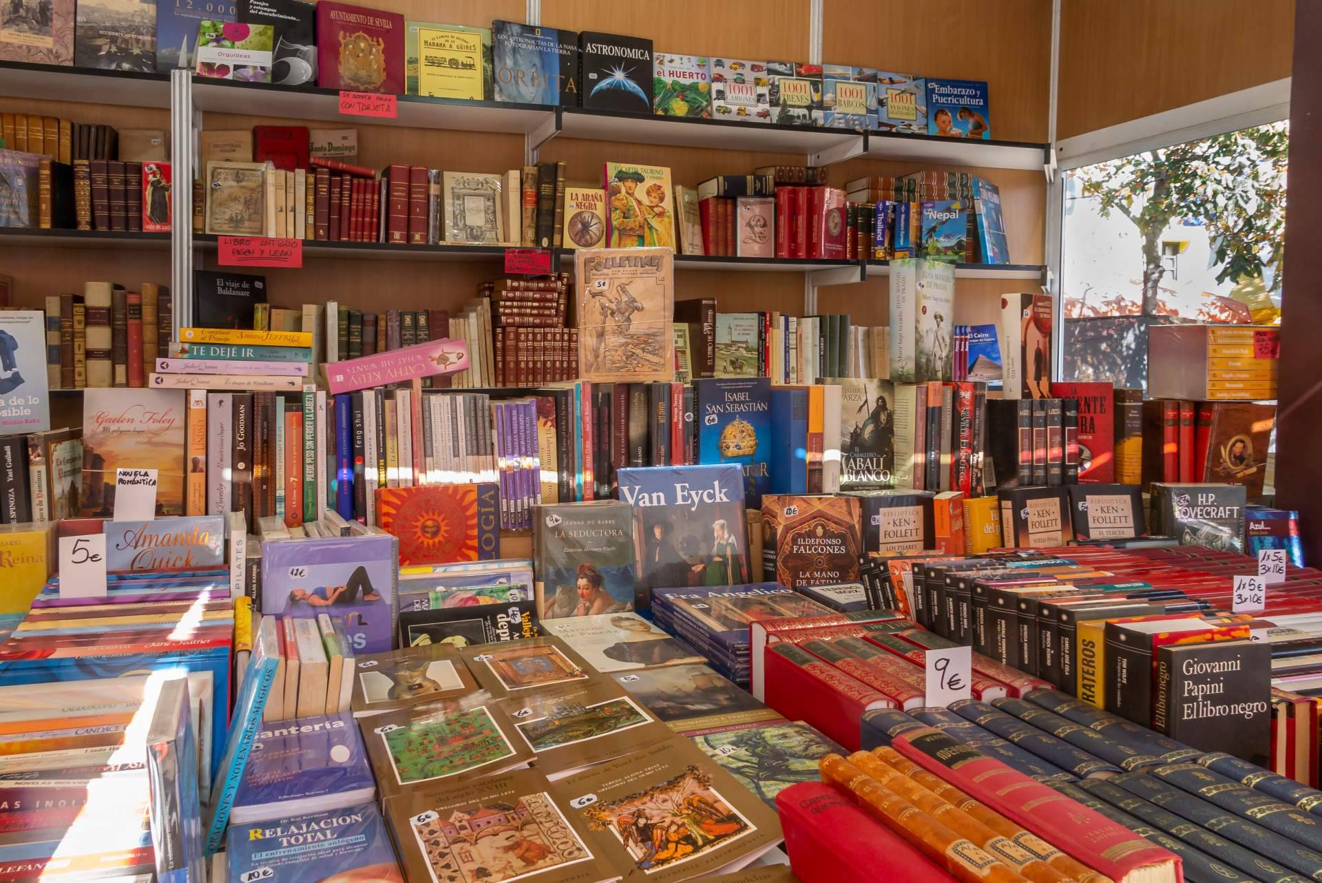 El sello edUPV (Universitat Politècnica de València) presente en la Feria del Libro de Madrid