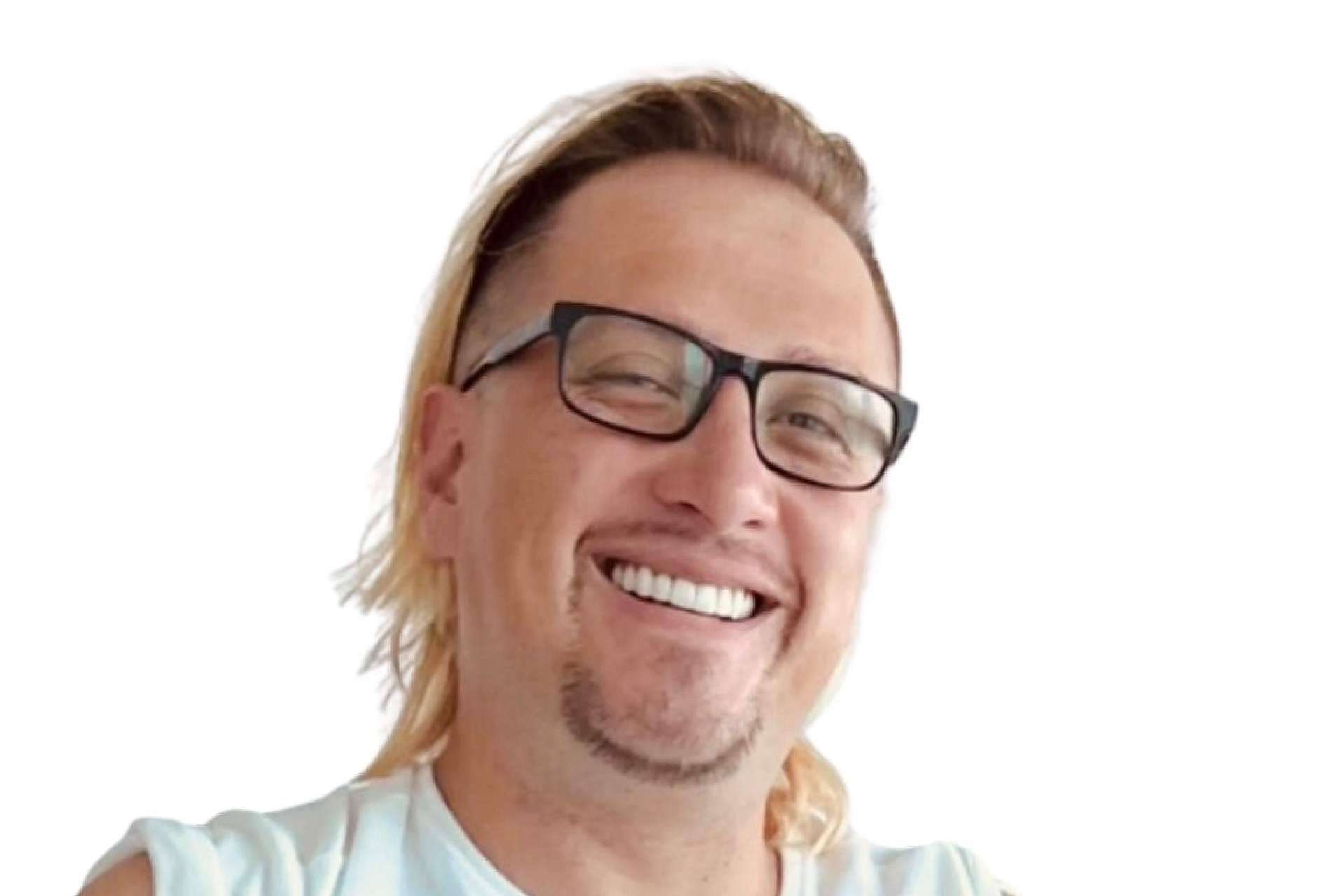 La felicidad como producto, un camino de desconexión espiritual, por Christian Caballero