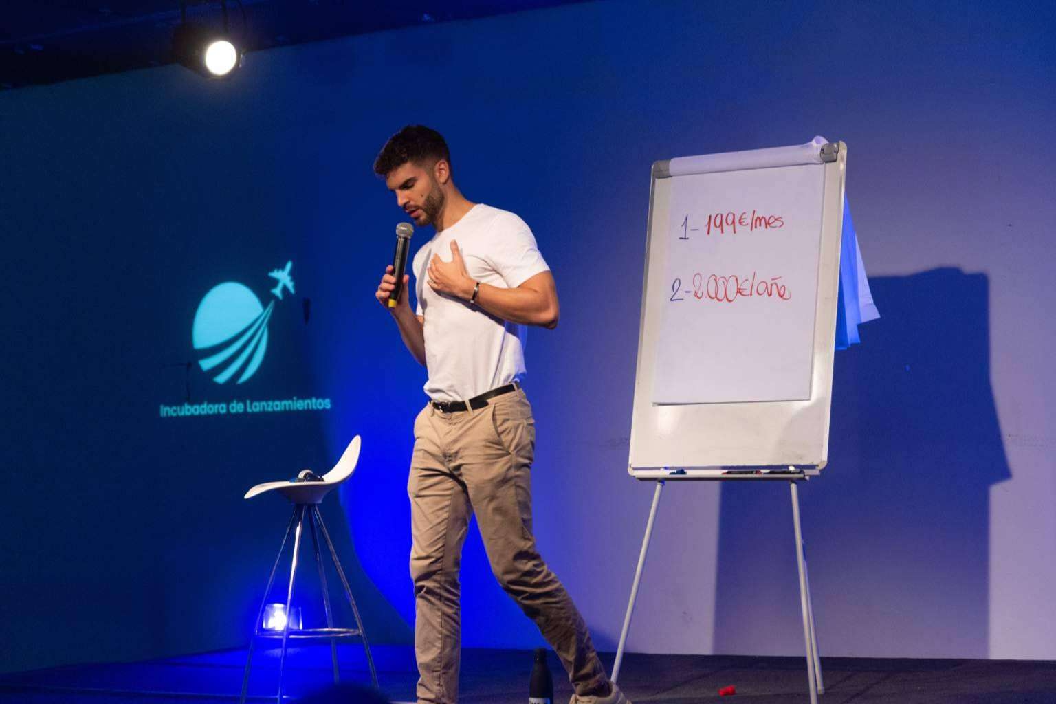 Infoproductos, uno de los modelos de negocios online más rentables en la actualidad, por Daniel Schepers