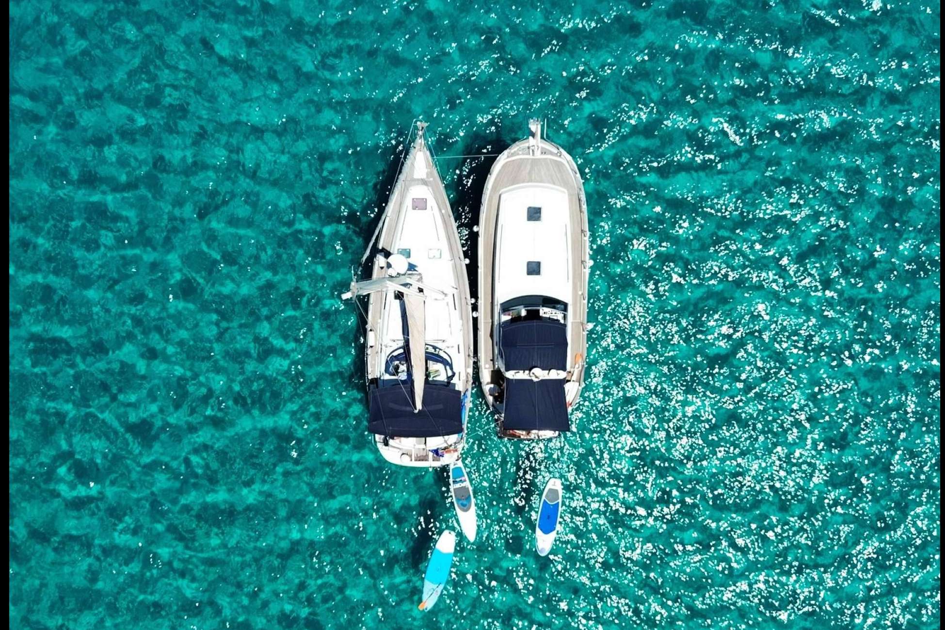 Navegar por rincones paradisíacos de la perla mediterránea es posible con Ola Menorca