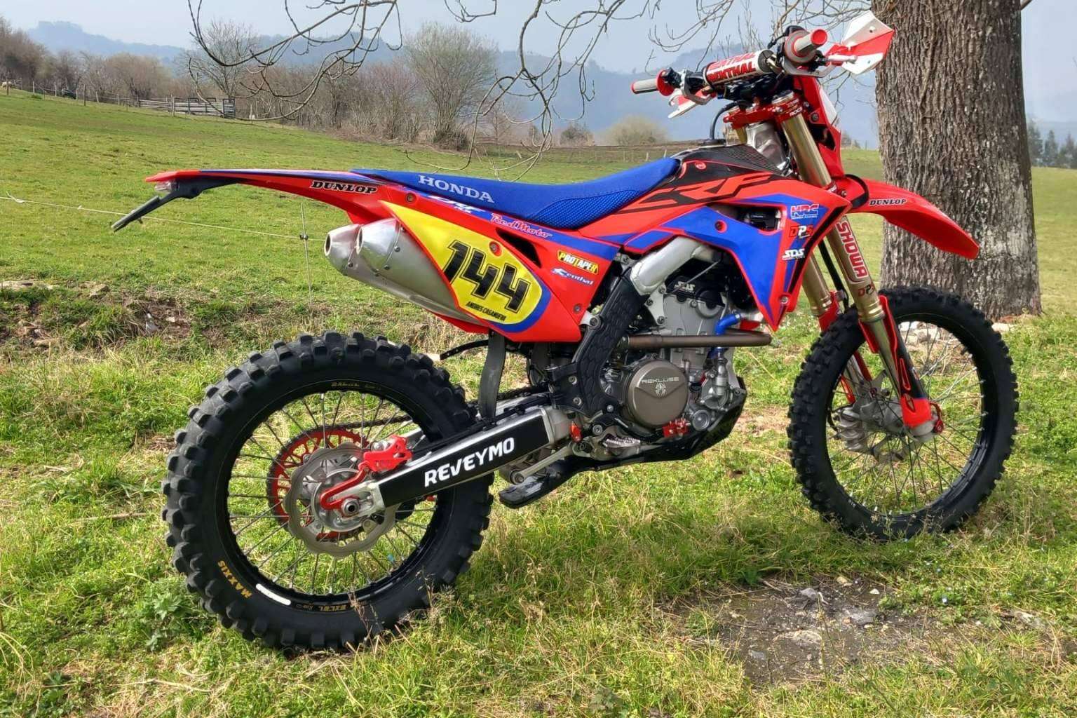 Adhesivos personalizados para motos off road