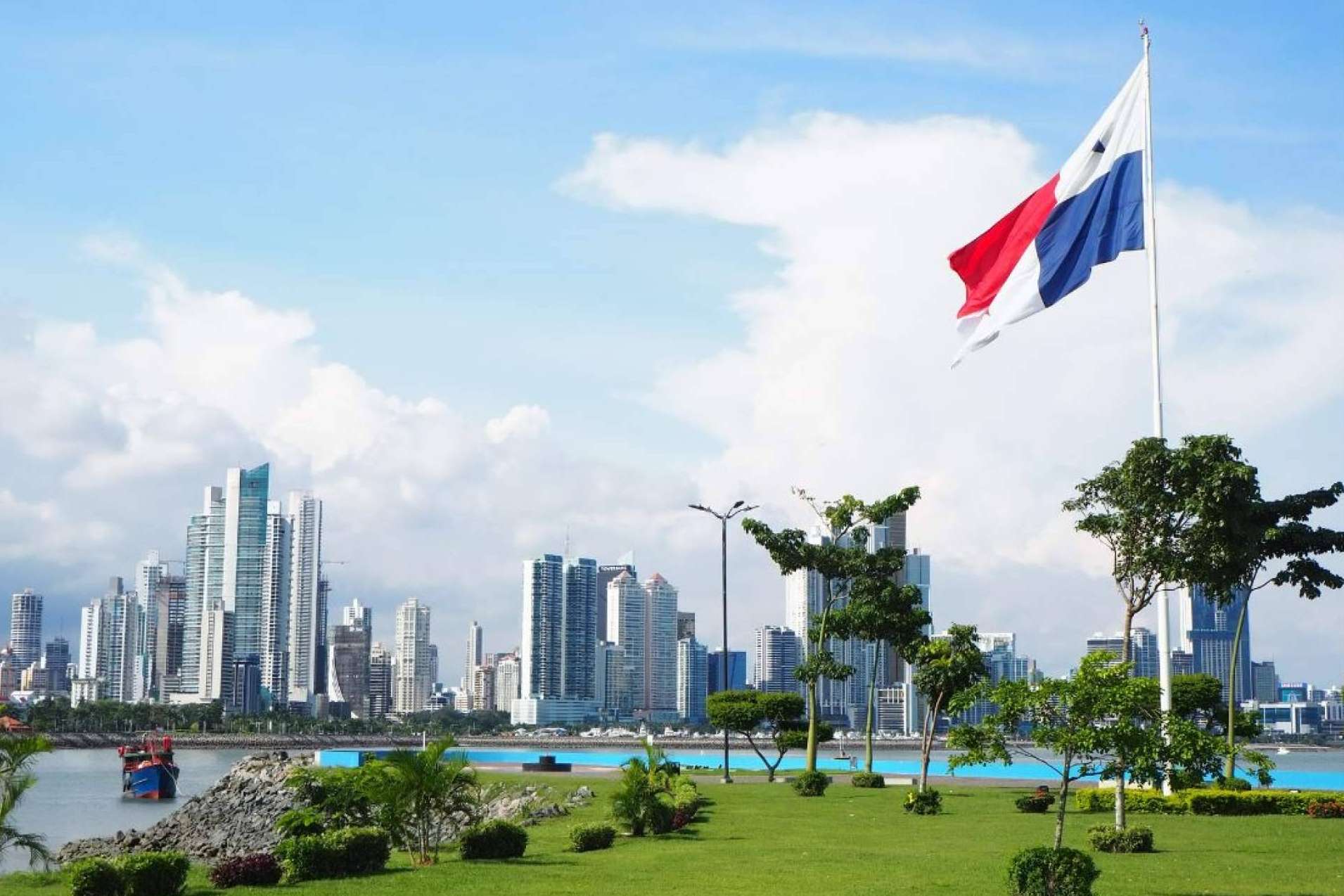 Mudanzas BCN Internacional ofrece un servicio de mudanzas marítimas y aéreas a Panamá