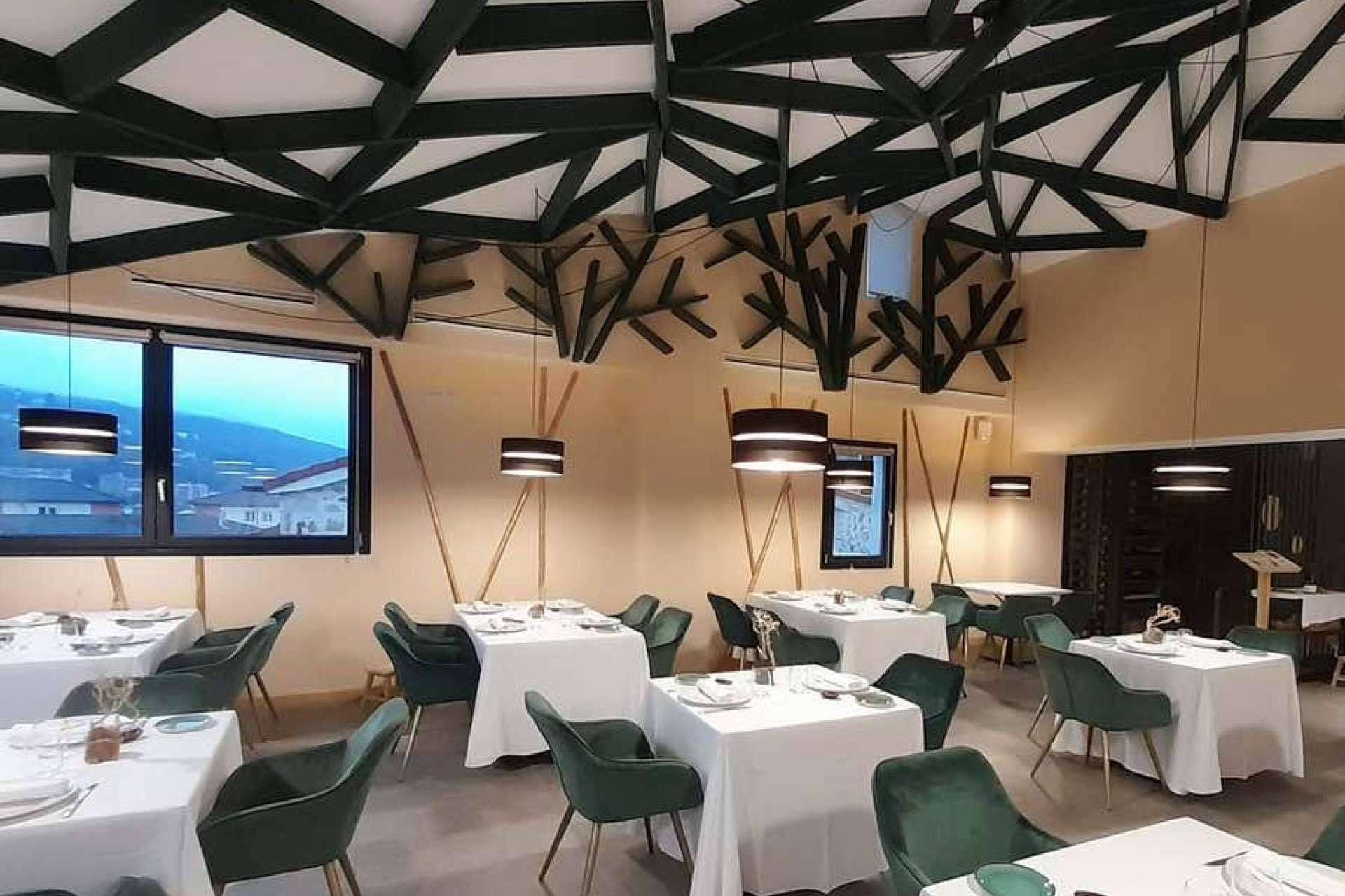 Absotec elimina el ruido en restaurantes para hacerlos más confortables
