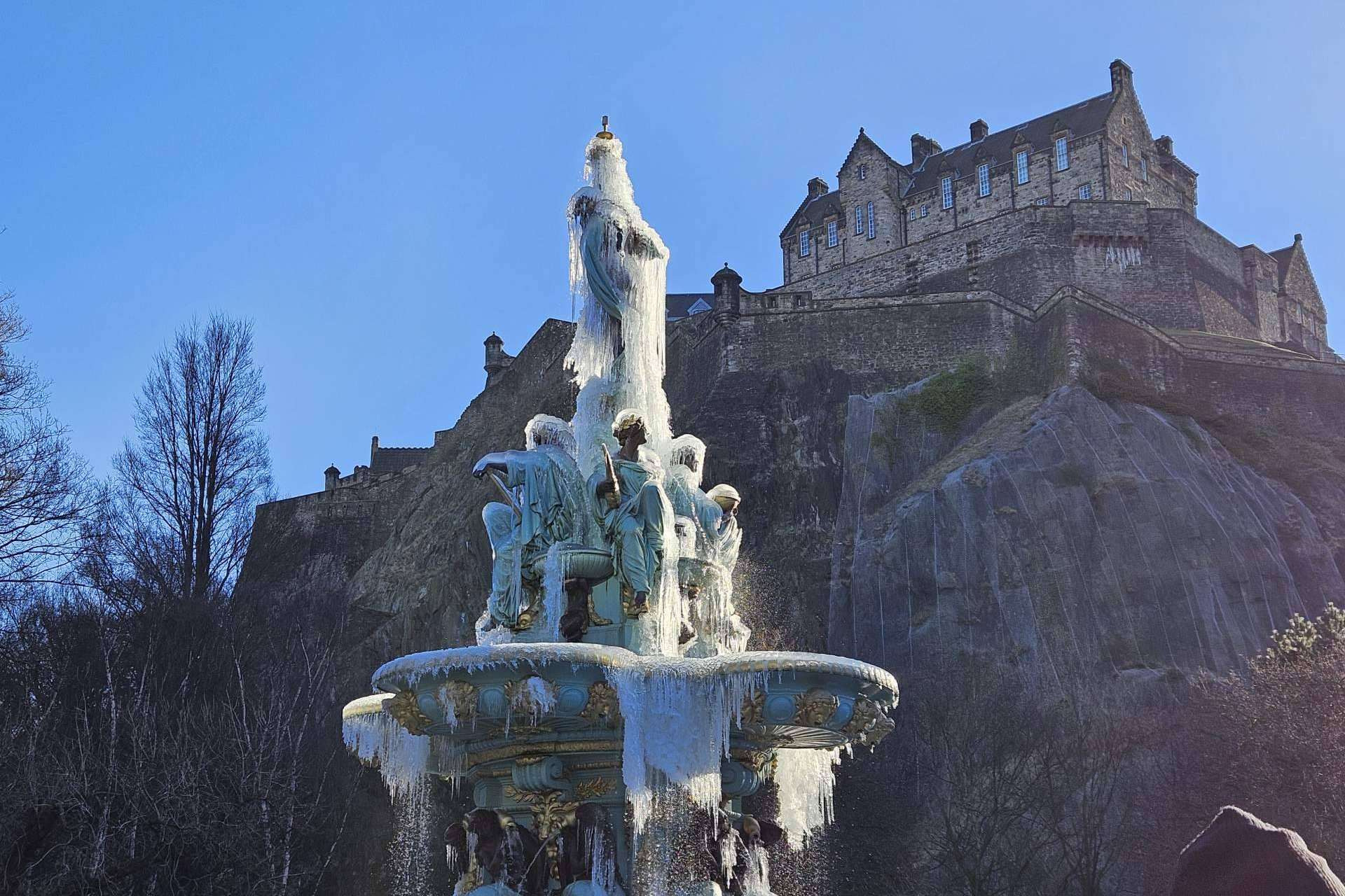 Qué lugares icónicos de Edimburgo se pueden ver en los tours de Edimburgo Tip Tours