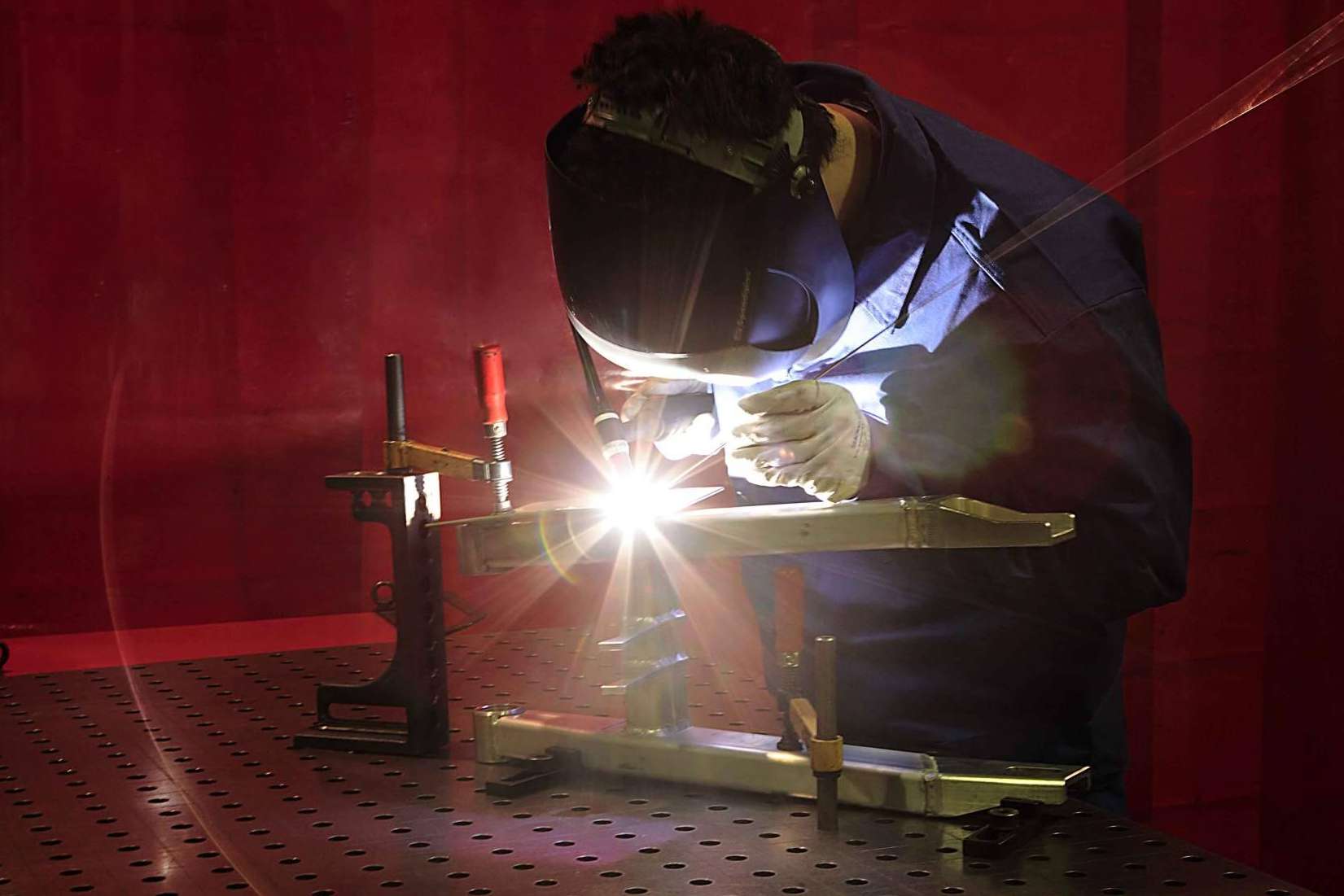 TRG destaca en fabricación de piezas metálicas en acero al carbono, acero inoxidable y aluminio para la industria