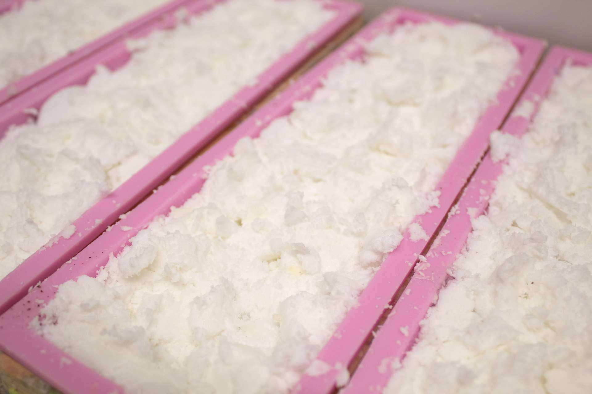 Elaborar jabones artesanos con glicerina es más fácil con los productos de Glicerina.es