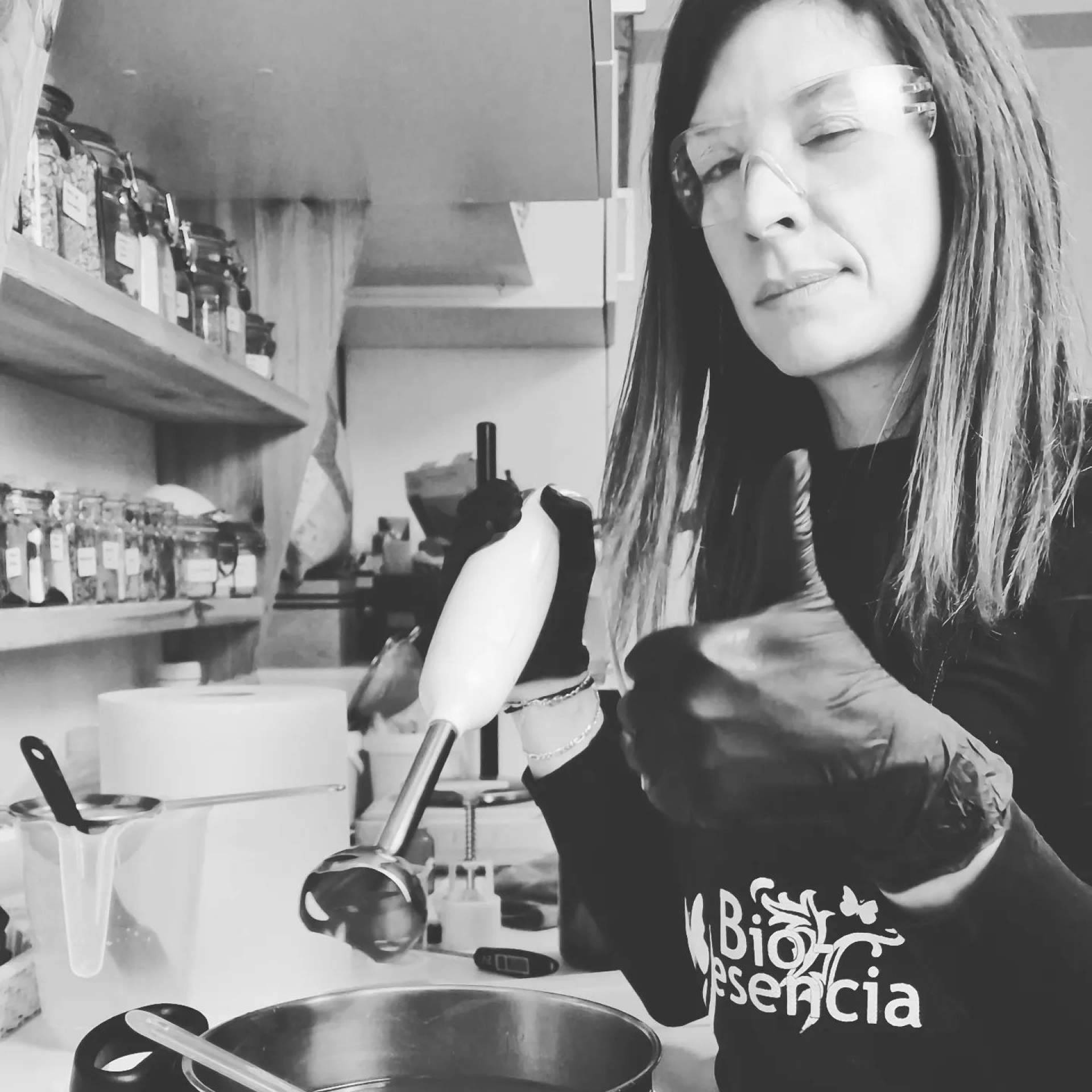 El máster Jabón Eco Lab enseña a crear la fórmula de jabones propios con enfoque natural y sostenible