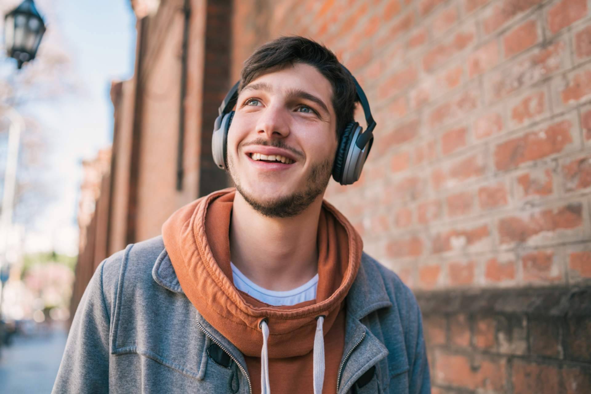 La propuesta de Radio Huelva Church, una radio cristiana que conecta música, fe y comunidad