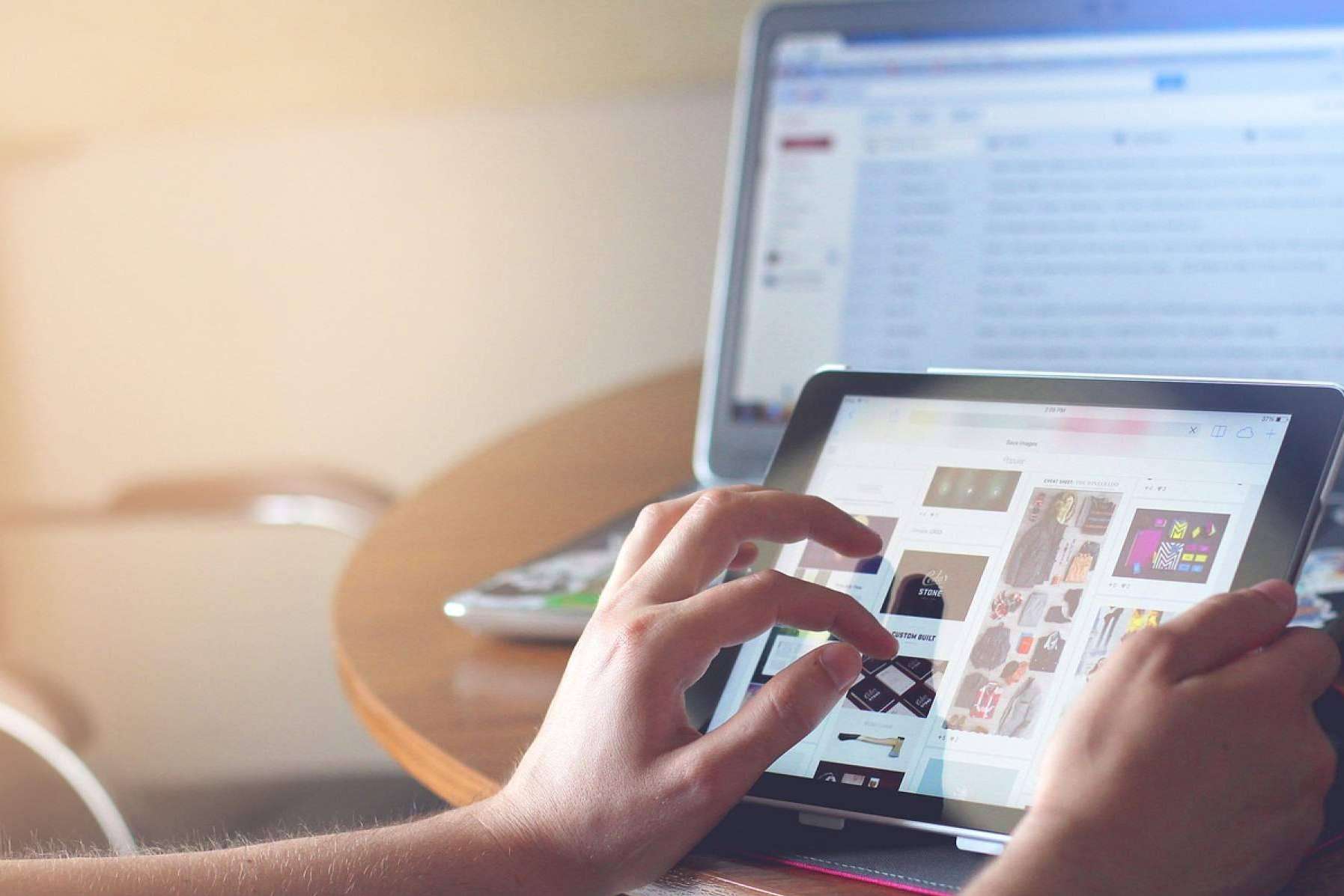 A2colores ofrece creatividad estratégica en diseño gráfico y web para potenciar a las pymes