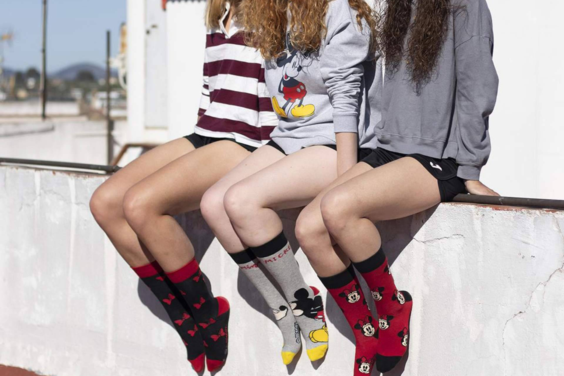 Diseños con personalidad para el día a día, la propuesta de HUESOKK en moda urbana básica