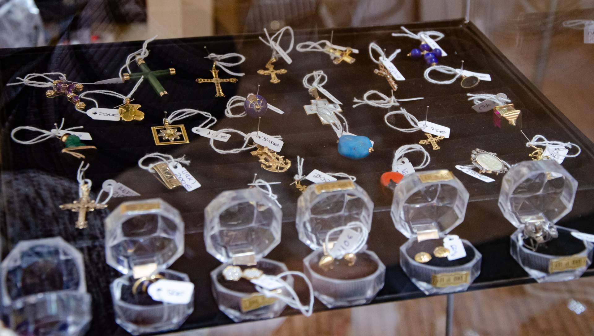 Compro Oro Oviedo garantiza máxima tasación, sin intermediarios y pago inmediato en efectivo