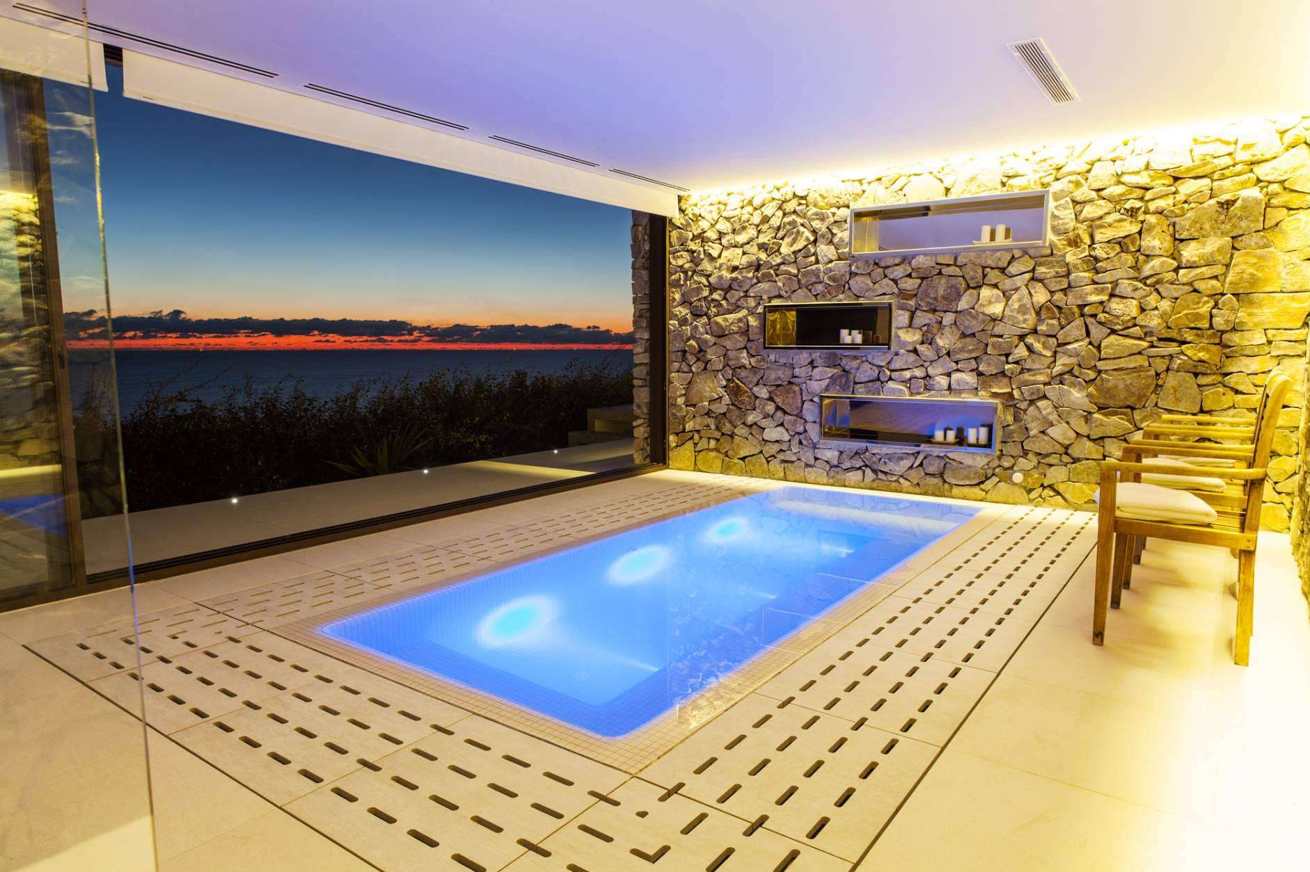 Zahara de los Atunes, escenario de la exclusiva Villa Alkaram para vacaciones de lujo