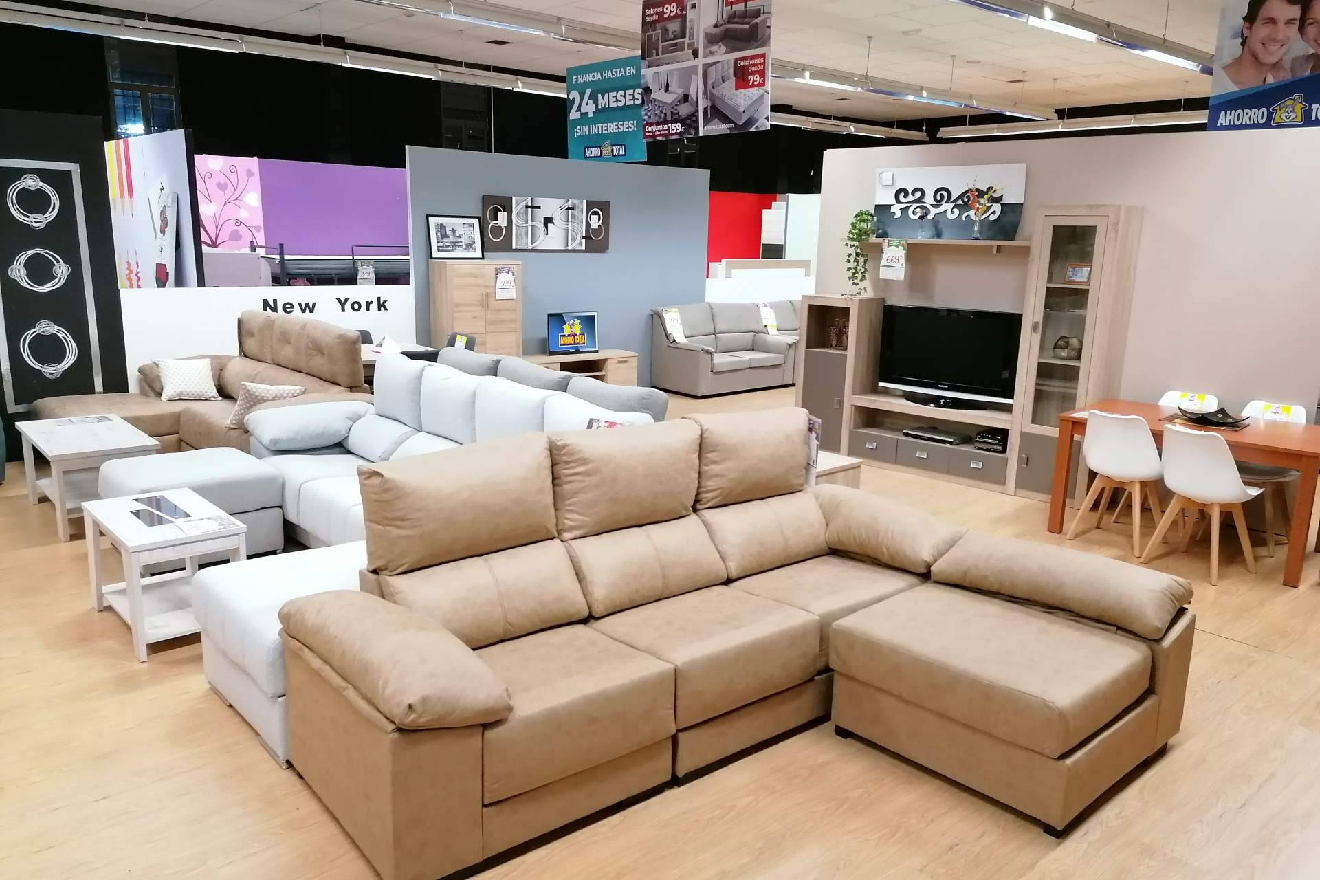 Ahorro Total celebra el Black Friday con descuentos especiales en muebles y presencia nacional consolidada