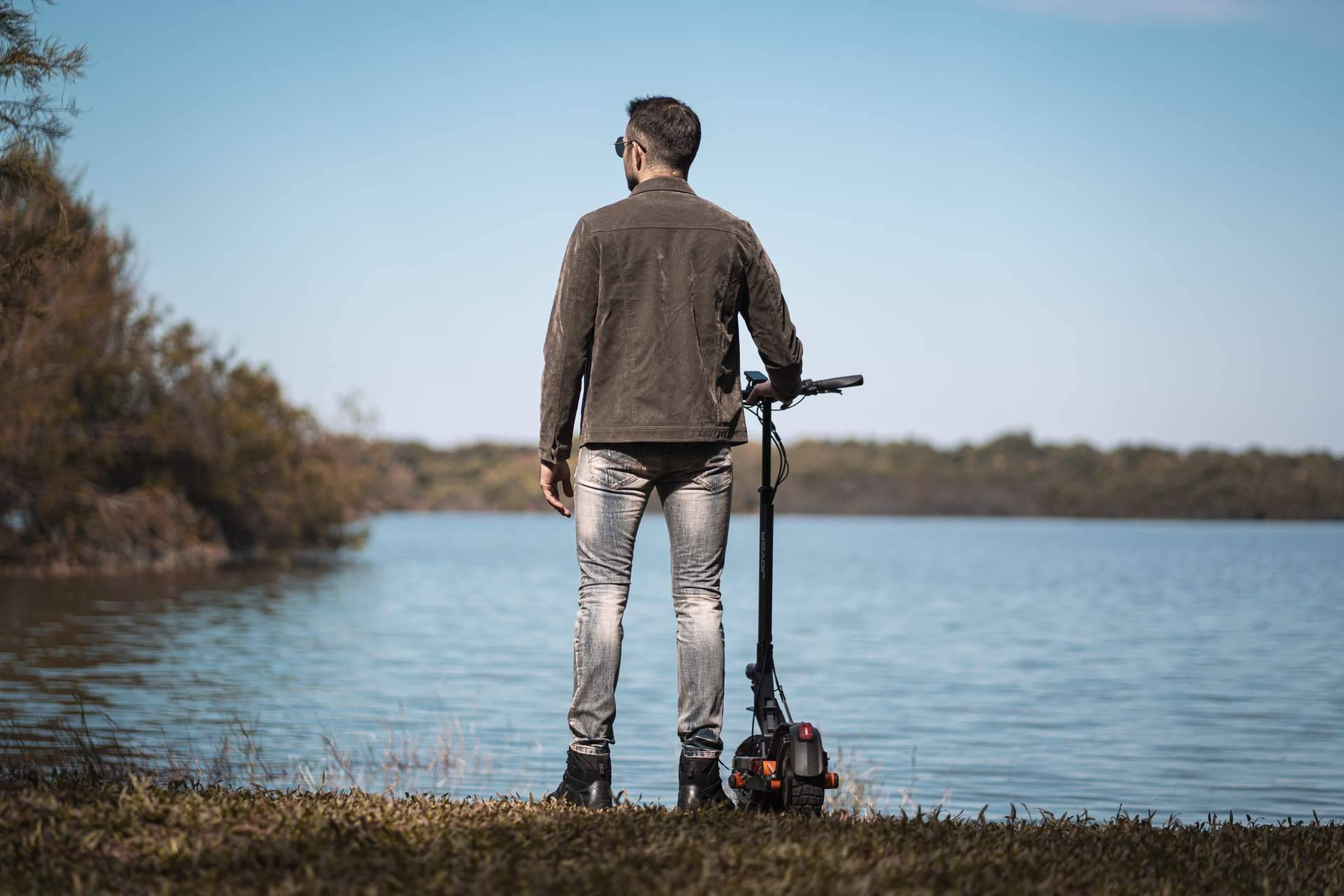Black Friday en JOYOR; cinco claves antes de comprar un patinete eléctrico