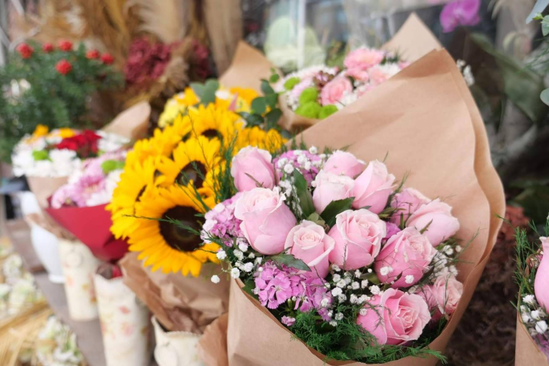 Flores con identidad, la propuesta de La Rosa de Oro como floristería en Sevilla