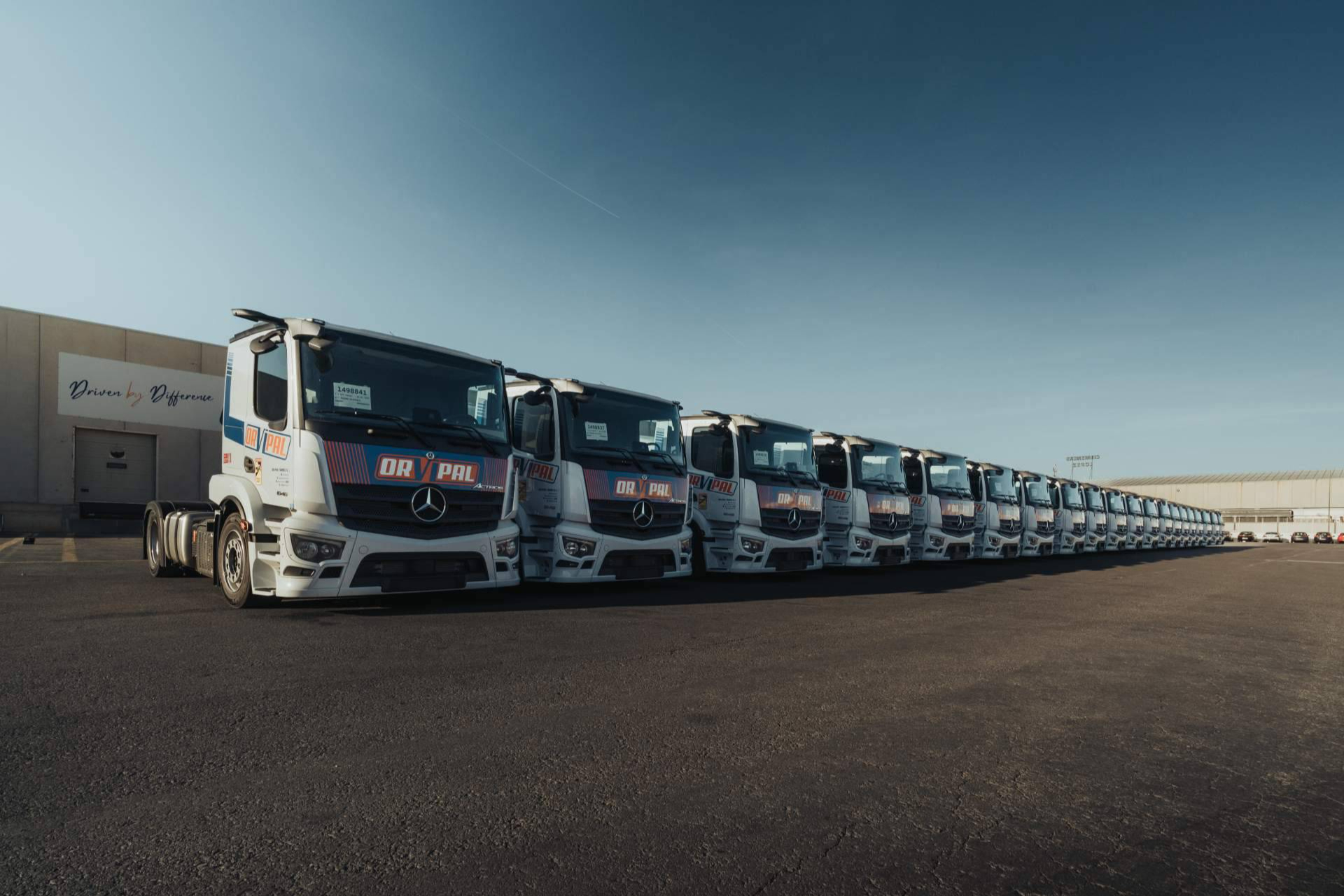 La ampliación de flota de Orvipal suma 20 nuevos Mercedes-Benz Actros 1846 a su operativa logística