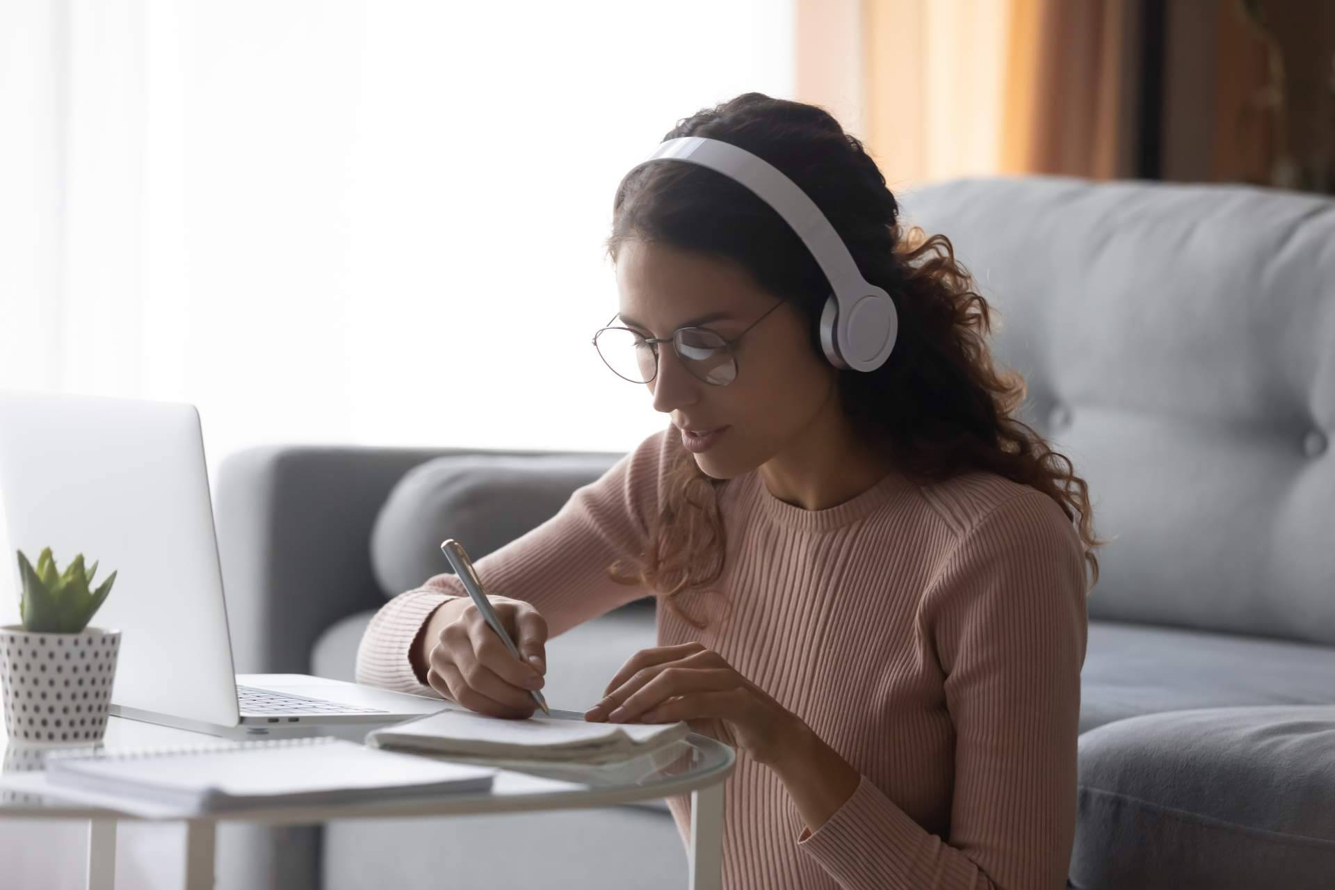 Aprender alemán, diferencias entre un curso online y la formación presencial