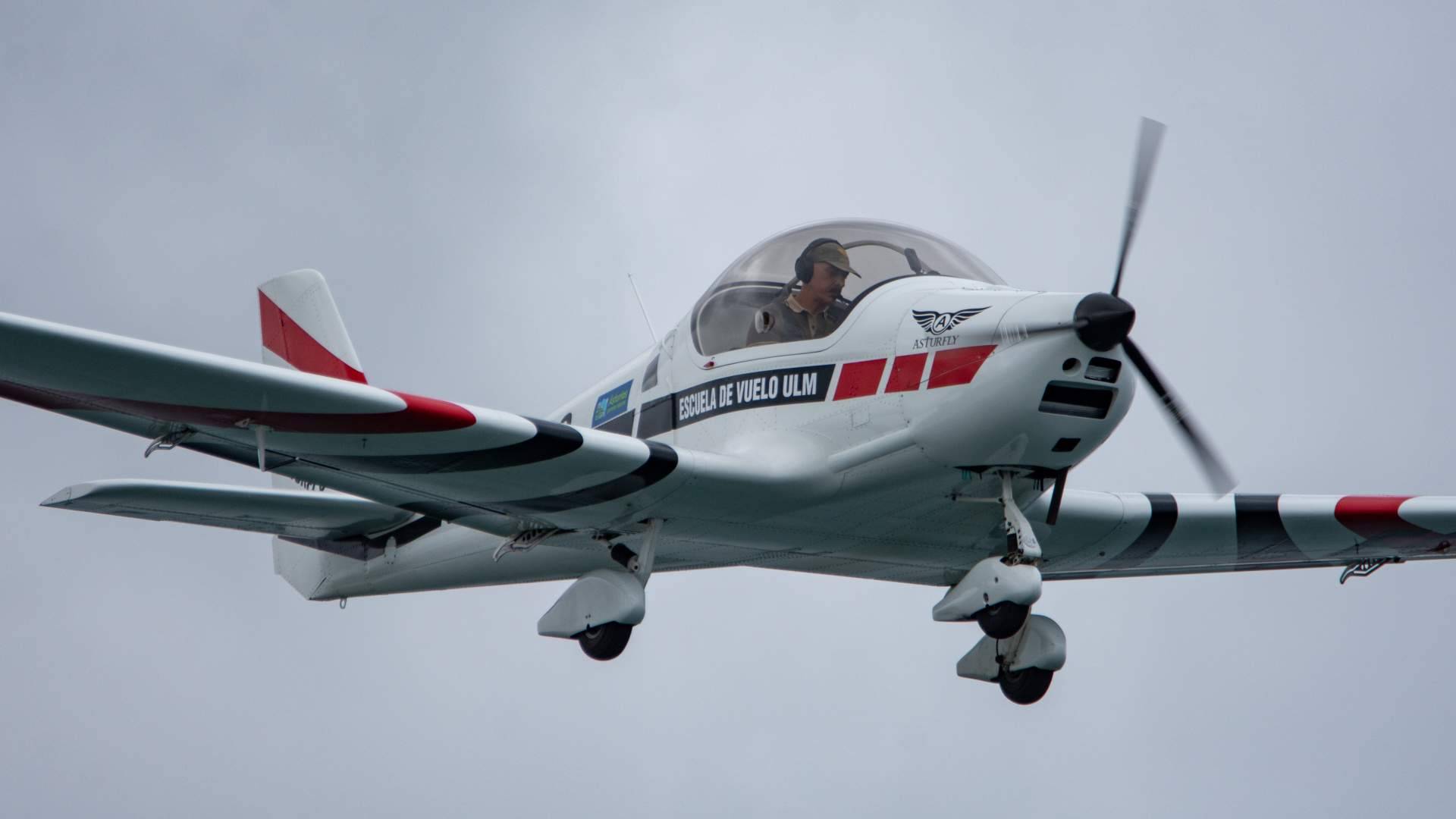 'Mi sueño es volar'; cómo algunos alumnos encontraron su camino hacia la aviación en la edad adulta