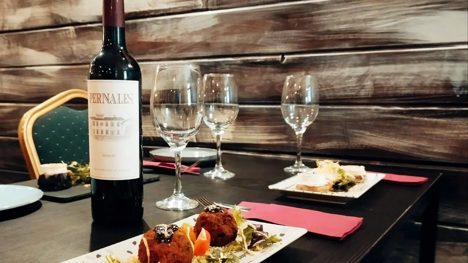 El Gastronauta; diez años cocinando una de las paellas imprescindibles del centro de Málaga