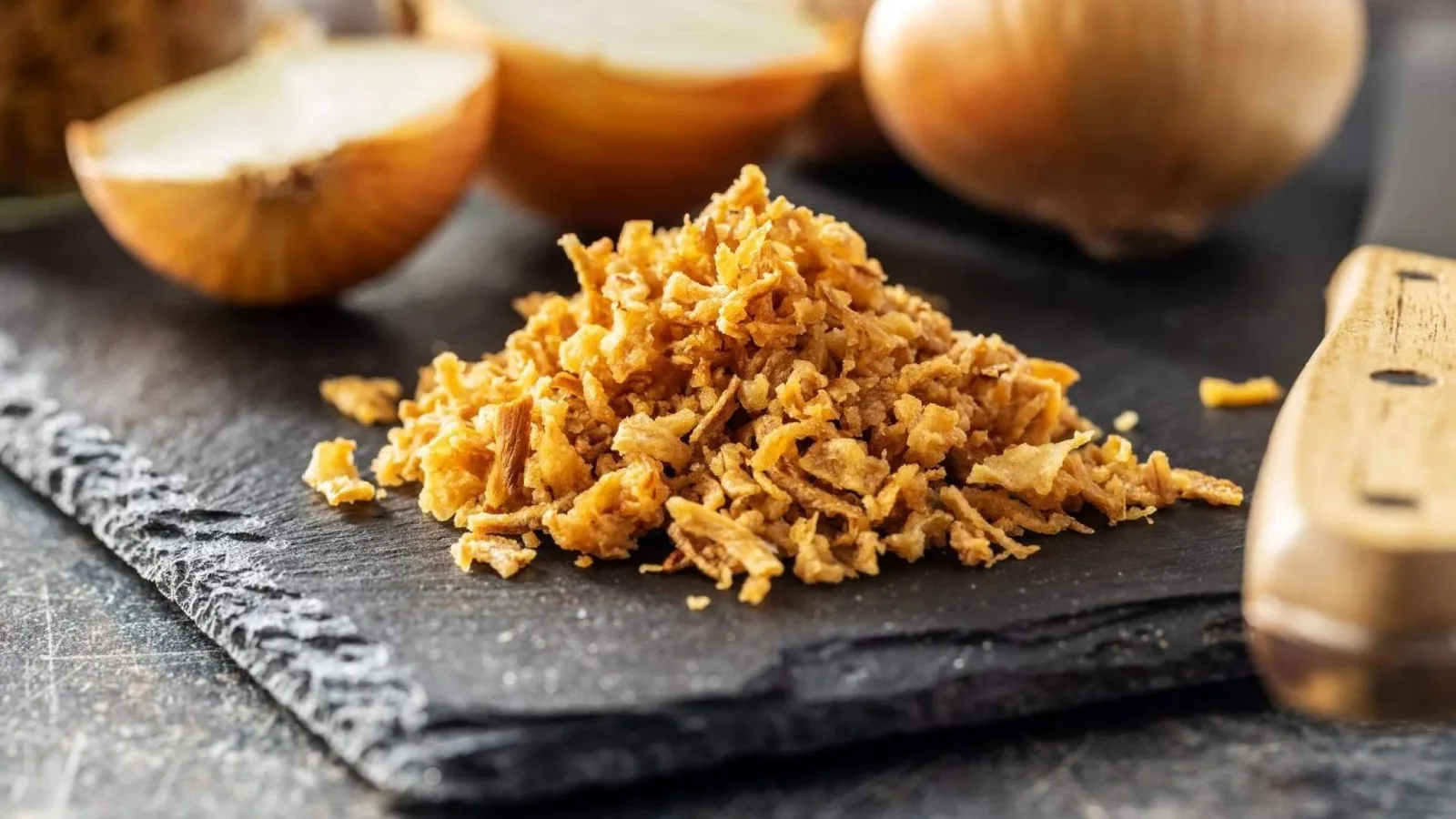 La Cebolla Frita Muy Crujiente de Santa Rita Harinas se consolida como el ingrediente estrella del verano