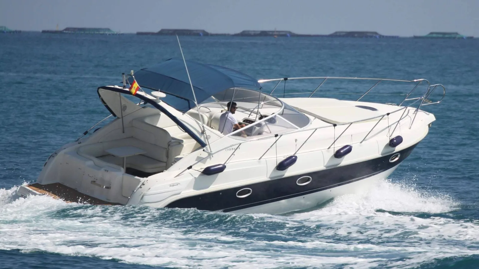 uCharter hace balance de la primera mitad del verano y refuerza el alquiler de barcos en Altea