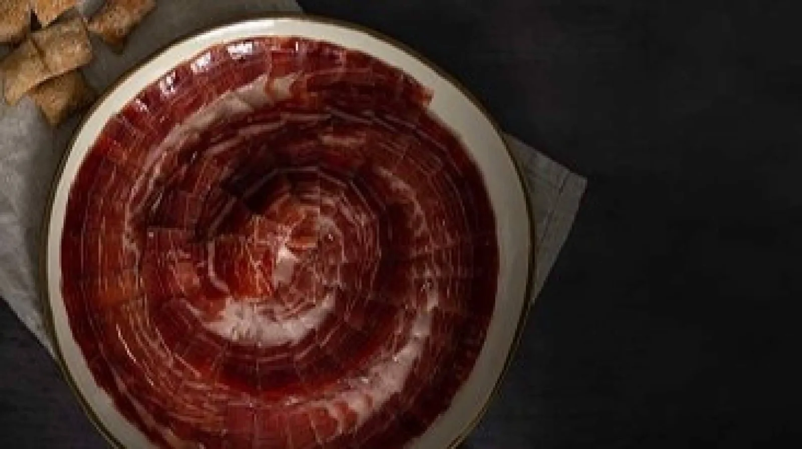 Cómo preparar una buena tabla de ibéricos para compartir